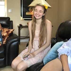 🧡 Altar’d State Peach/Cream Lace Scalloped Dress